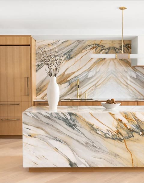 Kitchen in marble